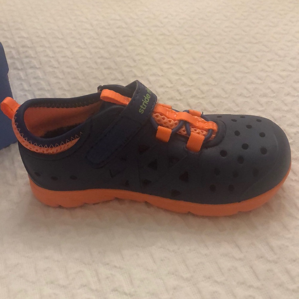 Boys shoes